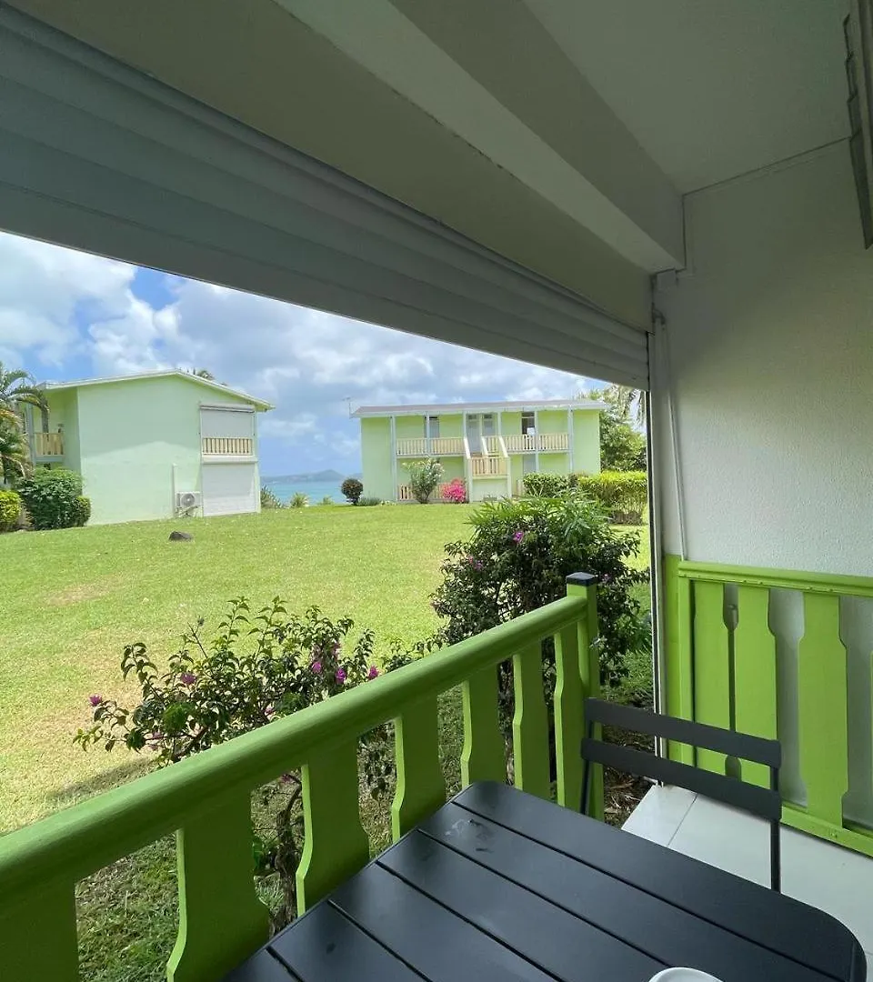 Beachfront Studio972 Sainte-Luce Daire