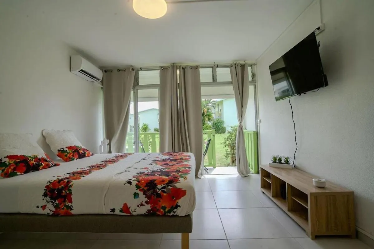 Apartamento Beachfront Studio972 Sainte-Luce